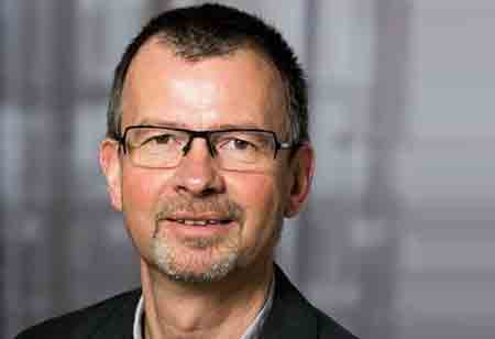 Design and operation of large infrastructure projects - A risk-based approach